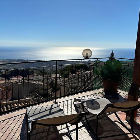 Perla Del Borgo Bed And Breakfast Санта-Катерина-делло-Ионио Экстерьер фото